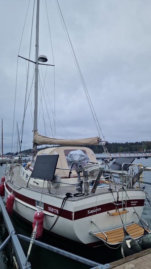 Casting off, Nynäshamn, Sweden