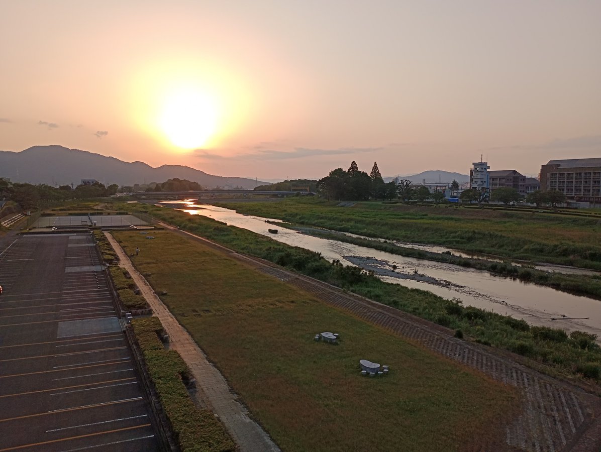 Playing sax by the river!, Japan