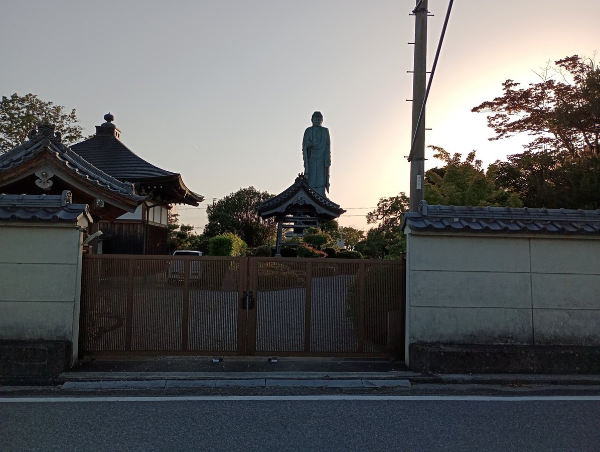 Nagahama Biwako Daibutsu, Japan