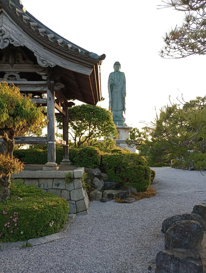 Nagahama Biwako Daibutsu, Japan