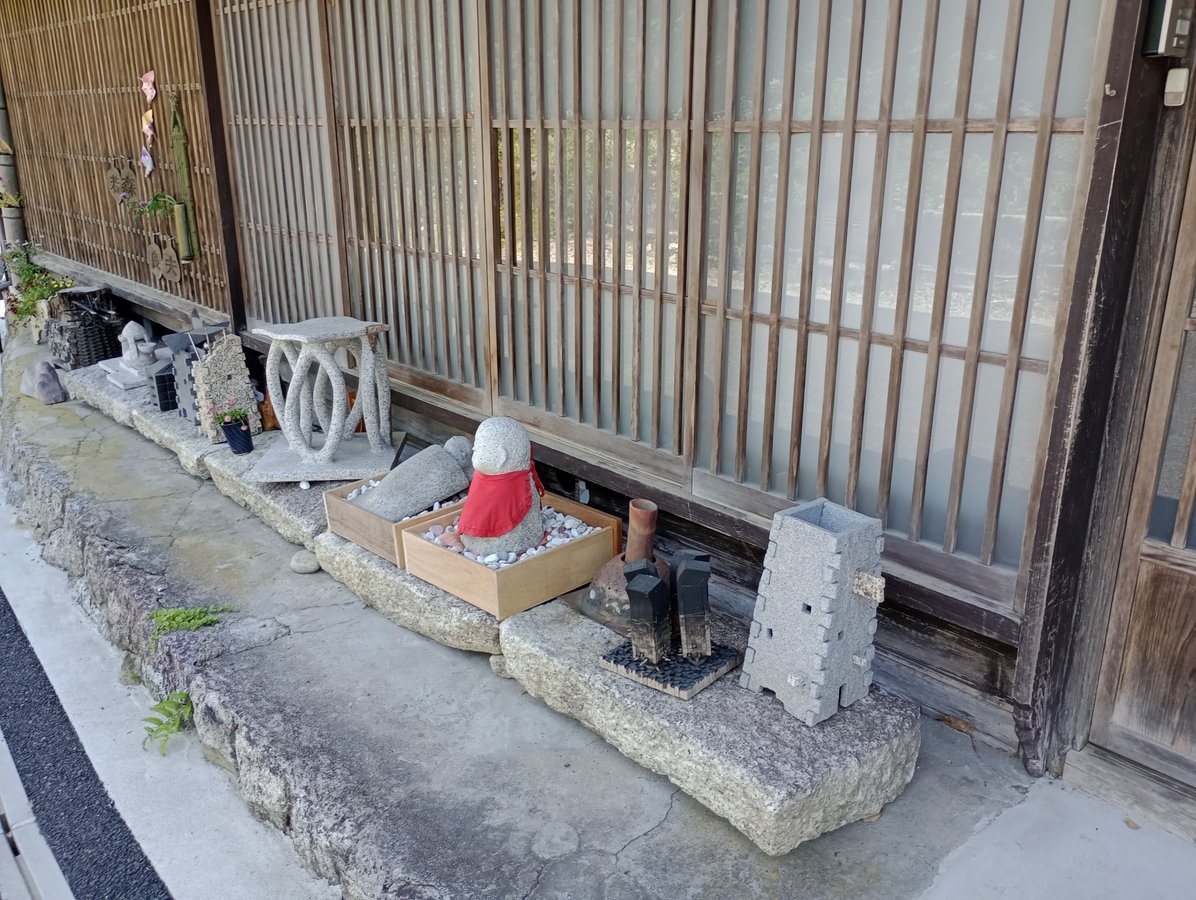 Straße aus der Edo-Ära erhalten, Japan