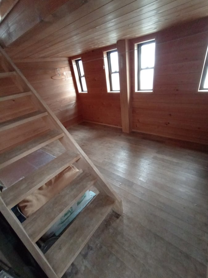 Mountain hut, Japan