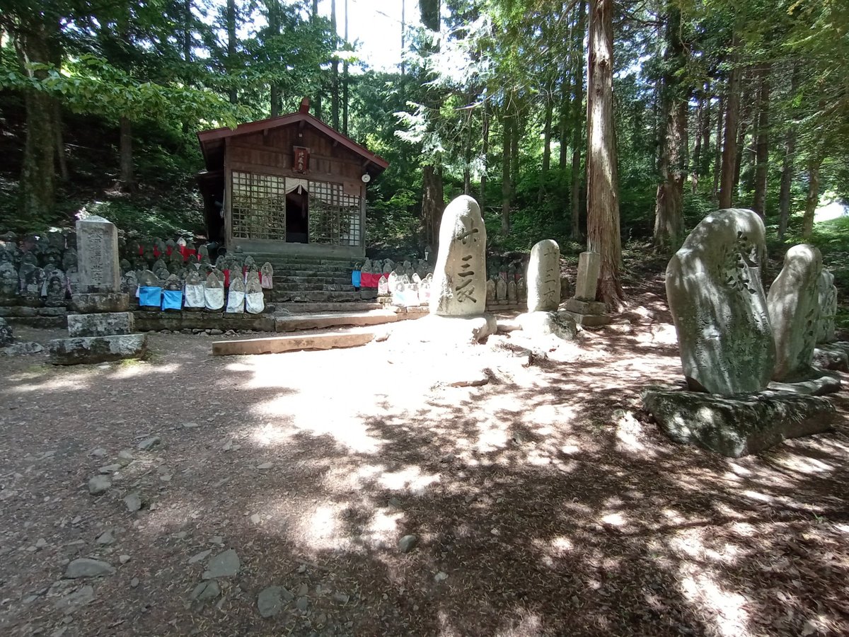 Le 200 statue di Jizo di Narai, Giappone