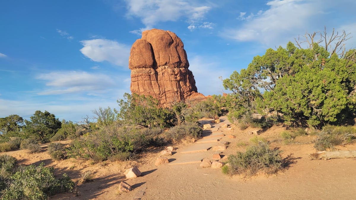 Roca equilibrada, Estados Unidos