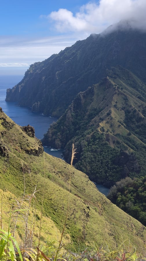 Randonnée en montagne sur le Fatu Hiva, Polynésie française