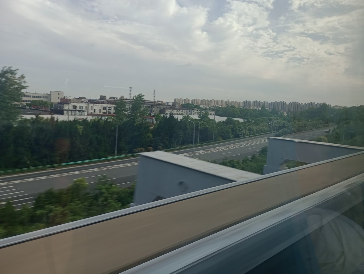En el tren de levitación magnética, China