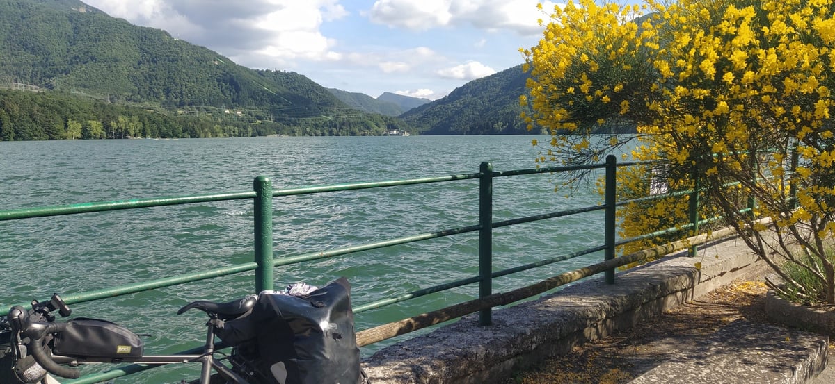 Nom de Dieu, quel grand lac !, Italie