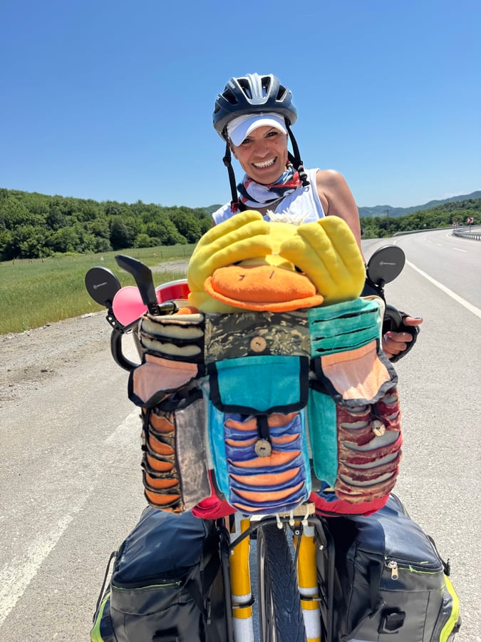 Meeting Buse, a Turkish cyclist, Türkiye