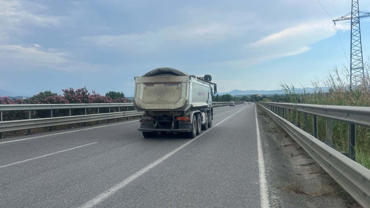 Finish in Durrës, Albania