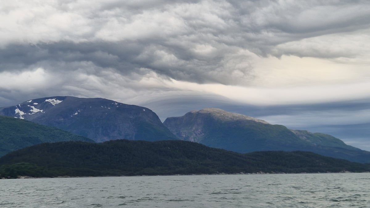 Day 40! Long sail into Hardangerfjord, Norwegen