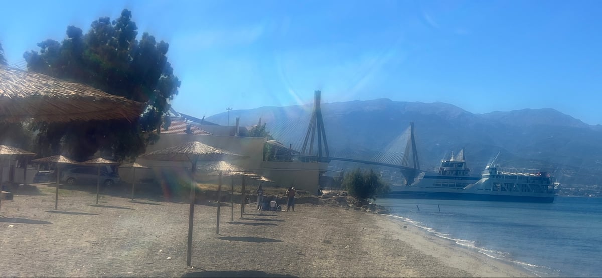 Antirio-Rio-Fähre, Griechenland