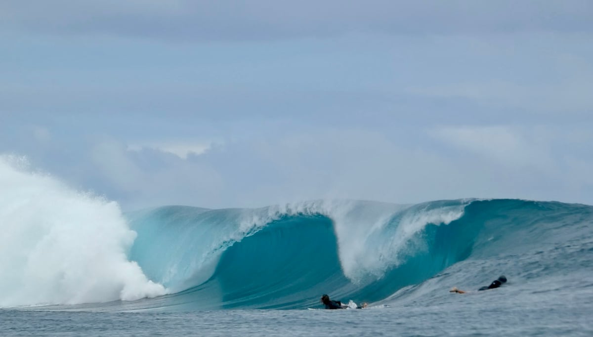 Sailing Tonga | We found waves!