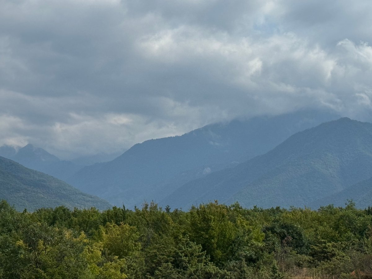 Back towards the mountains, Azerbaijan