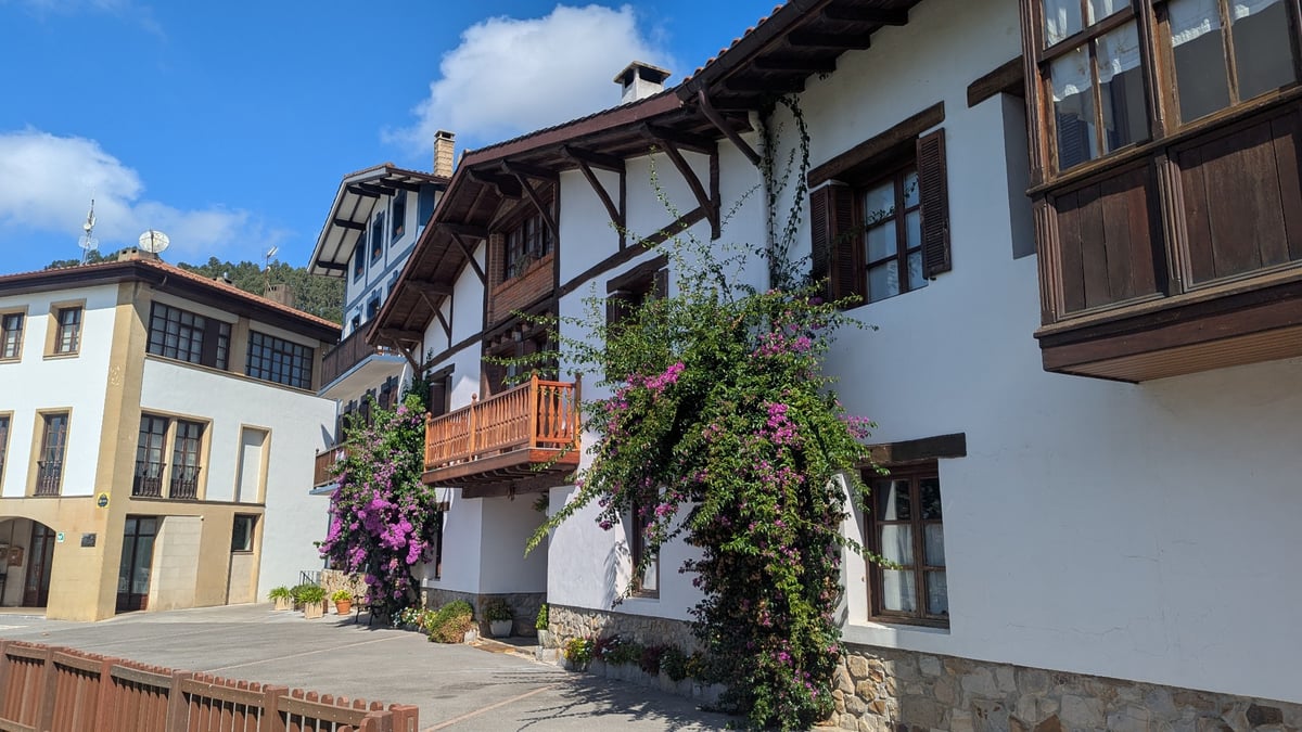 Erster Müsliriegel! Halbzeit den heutigen Berg hinauf!, Spanien
