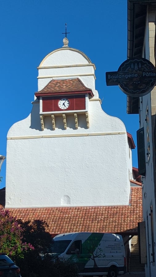 Kirche geschlossen… also Zeit zum Essen!, Frankreich