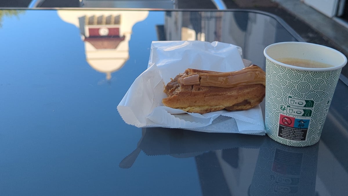 Kirche geschlossen… also Zeit zum Essen!, Frankreich
