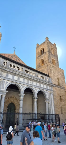 Monreal, Italië