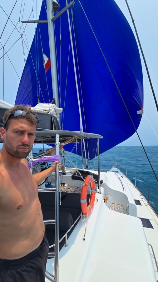 Sailing nlife