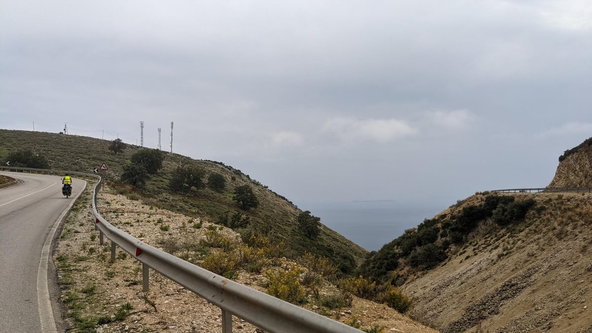Bogen, Albanien
