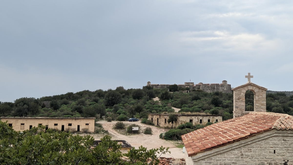 Schloss Porto Palermo, Albanien