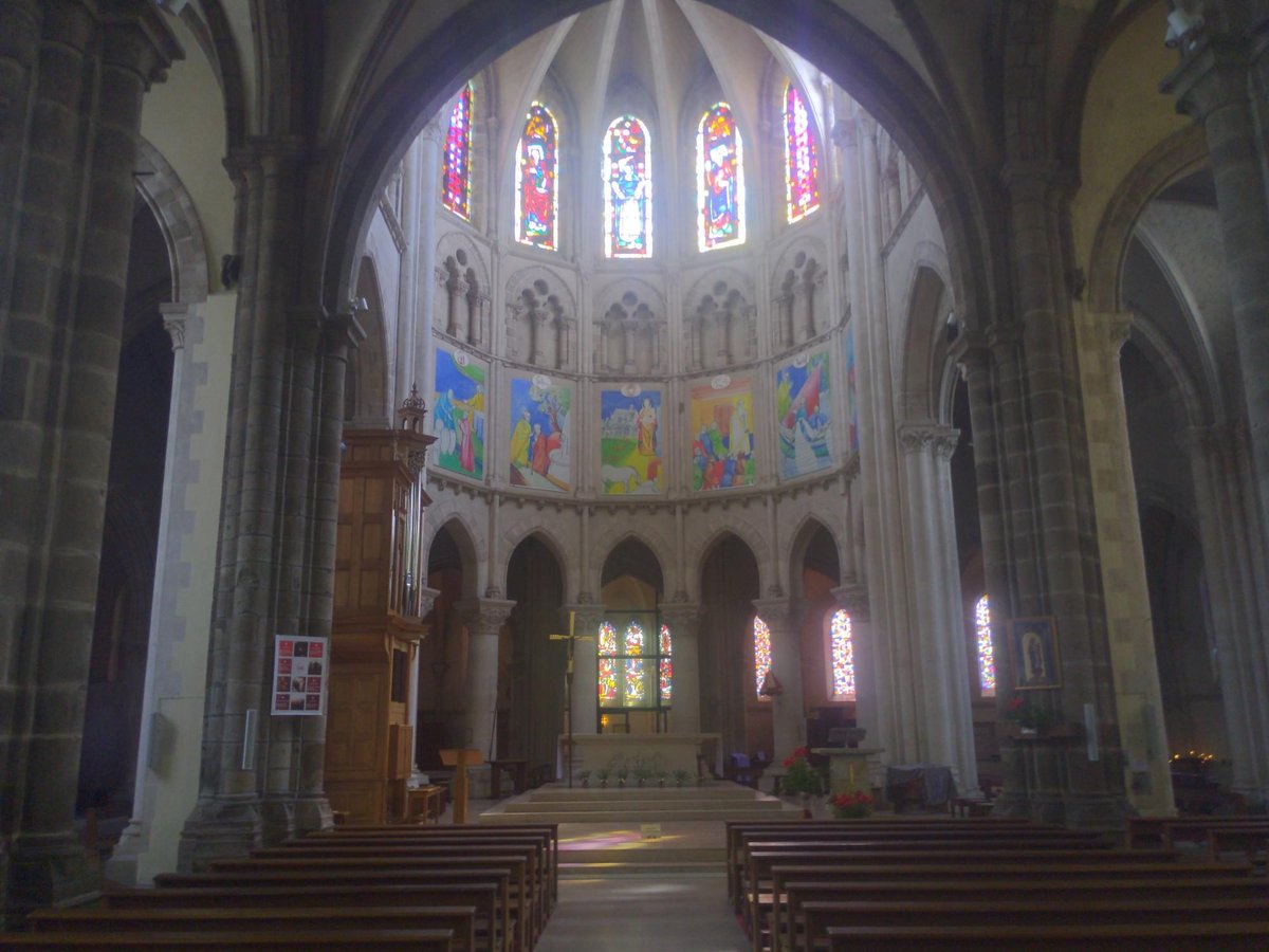 Basilika von Mayenne, Frankreich
