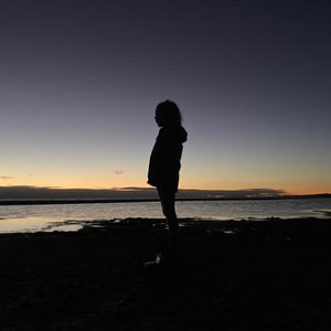 Last sunset on the ocean by Newluks