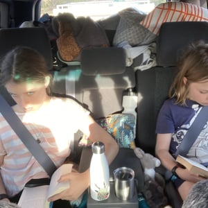 We looove reading!! by Newluks