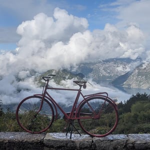 Mountain Views by Simon &amp;amp; Lucy