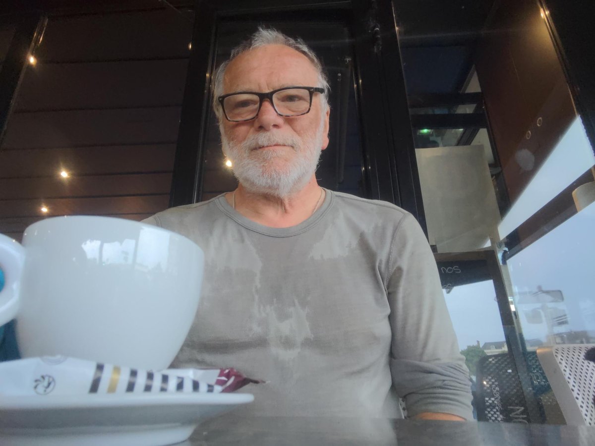 Es regnet… also Kaffee!, Frankreich