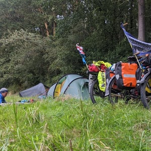 19:19 by Simon &amp;amp; Lucy