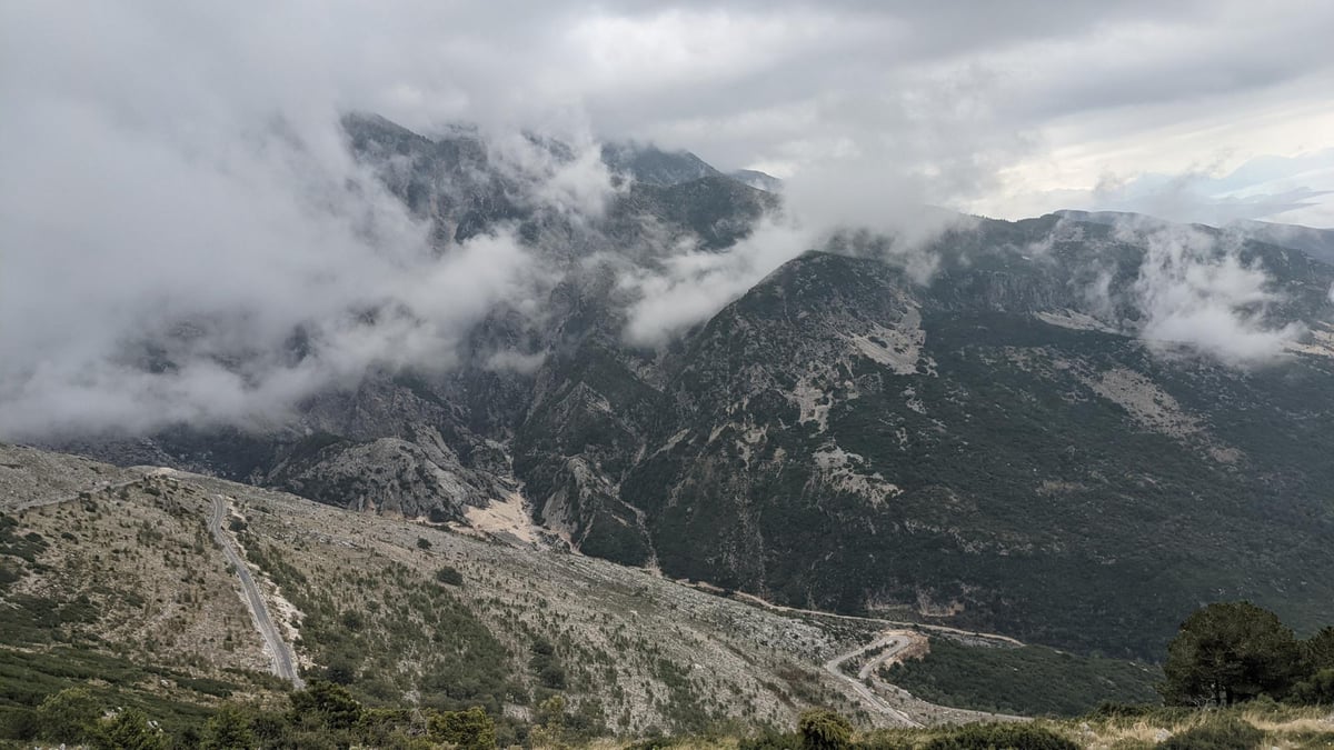 Top of the Mountain, Albanië