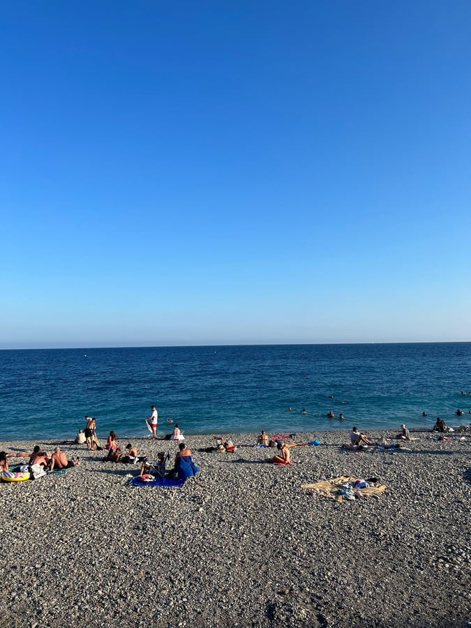 Gita serale a Nizza, Francia