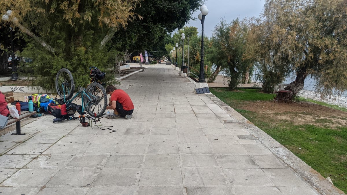 Fixing Lucy's Pedal..., Greece