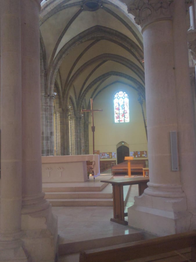 Basilika von Mayenne, Frankreich