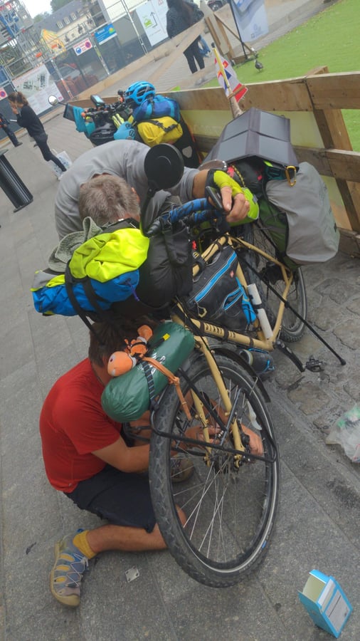 Replacing The Brake Pads, France