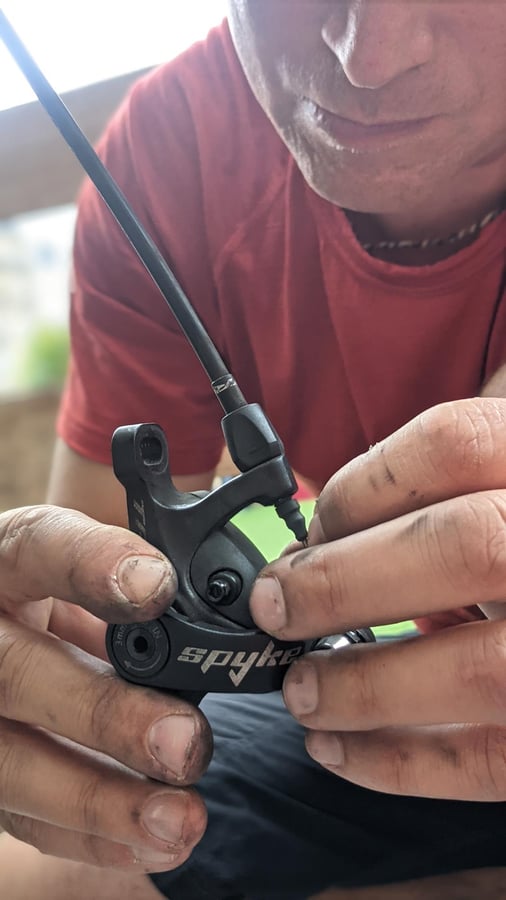 Replacing The Brake Pads, France