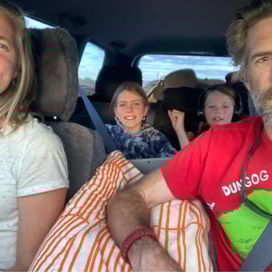 Last sunset on the ocean by Newluks